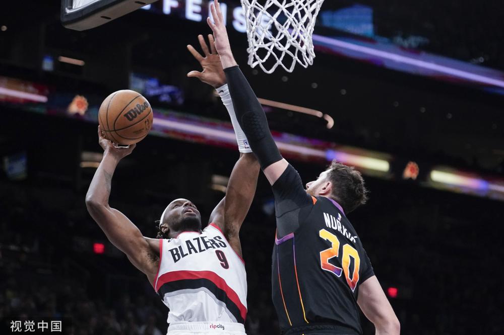 在一项需要 在一项需要