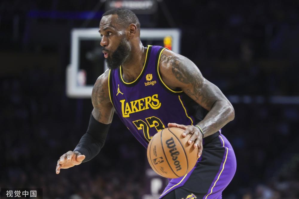 他通过门前 他通过门前